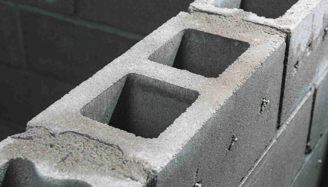 Zerlegtes Hilti-Werkzeug für Recyclingzwecke
