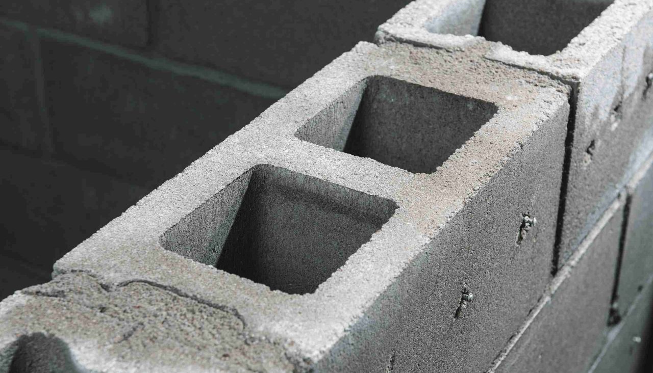 2 Ingenieure mit virtueller Baustelle